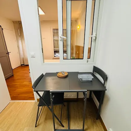 Bright Flat Near Marais & Chatlet Apartment Paris