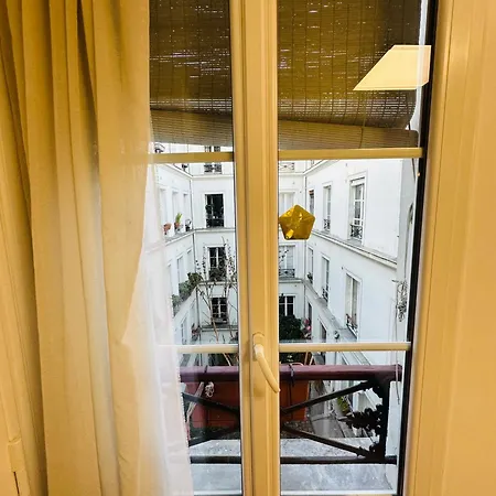 Bright Flat Near Marais & Chatlet Apartment *