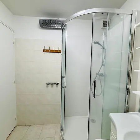 Dream Dwell - Designer Flat Near Marais District Apartman *