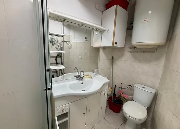 Апартаменты Dream Dwell - Designer Flat Near Marais District